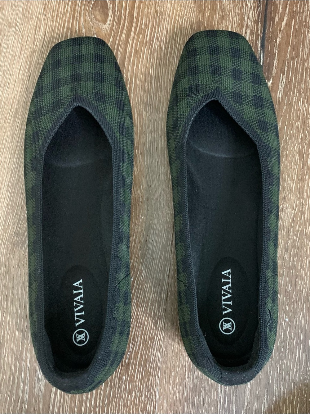 Vivaia Square-Toe V-Cut Flats Margot 2.0 green black plaid pattern 38.5